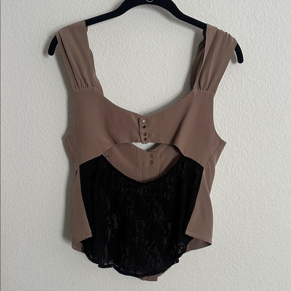Dolce Vita Tops - dolce vita taupe & black snap cami XS